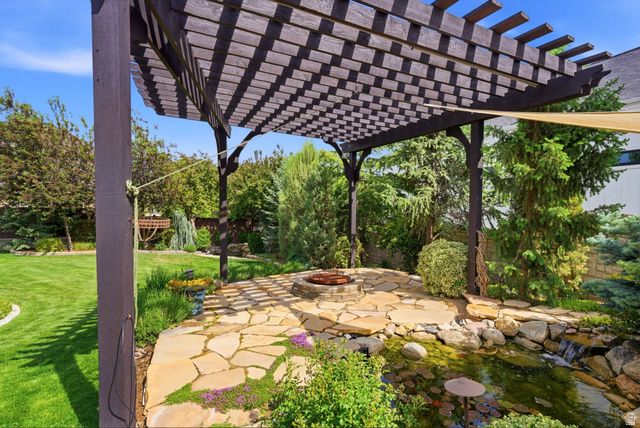 1247 W ALTA CREEK CIR, South Jordan, UT 84095