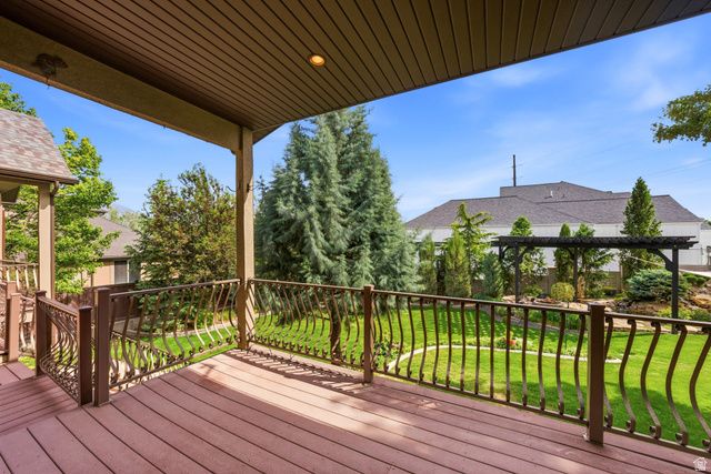 1247 W ALTA CREEK CIR, South Jordan, UT 84095