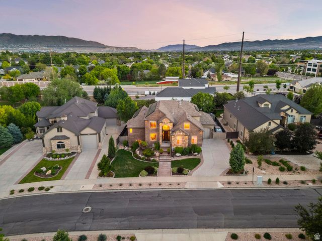 1247 W ALTA CREEK CIR, South Jordan, UT 84095