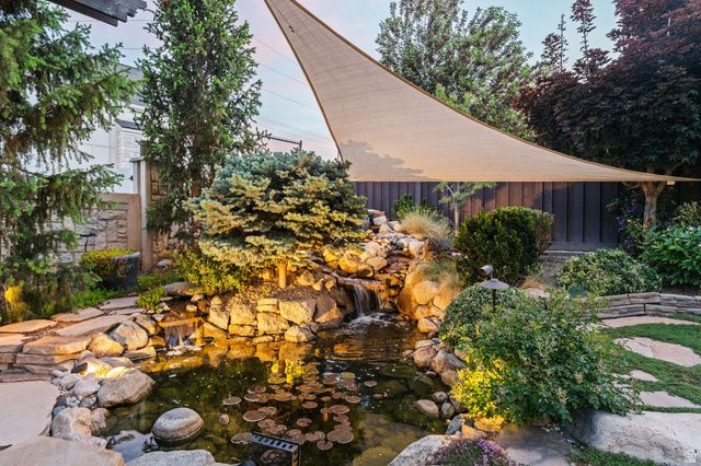 1247 W ALTA CREEK CIR, South Jordan, UT 84095
