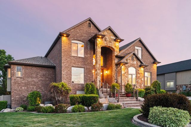 1247 W ALTA CREEK CIR, South Jordan, UT 84095