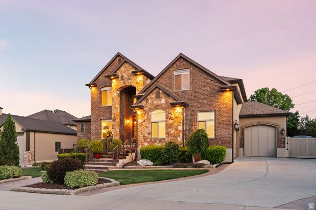 1247 W ALTA CREEK CIR, South Jordan, UT 84095