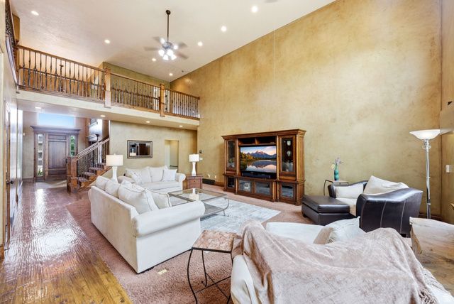 1247 W ALTA CREEK CIR, South Jordan, UT 84095
