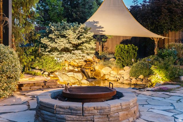 1247 W ALTA CREEK CIR, South Jordan, UT 84095