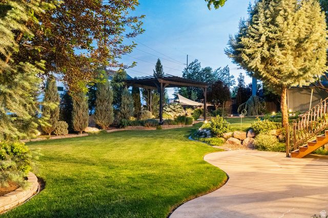 1247 W ALTA CREEK CIR, South Jordan, UT 84095