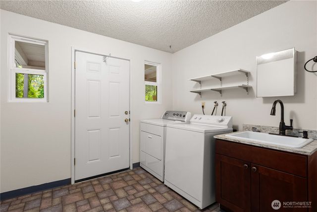 13938 15th Place SW, Burien, WA 98166