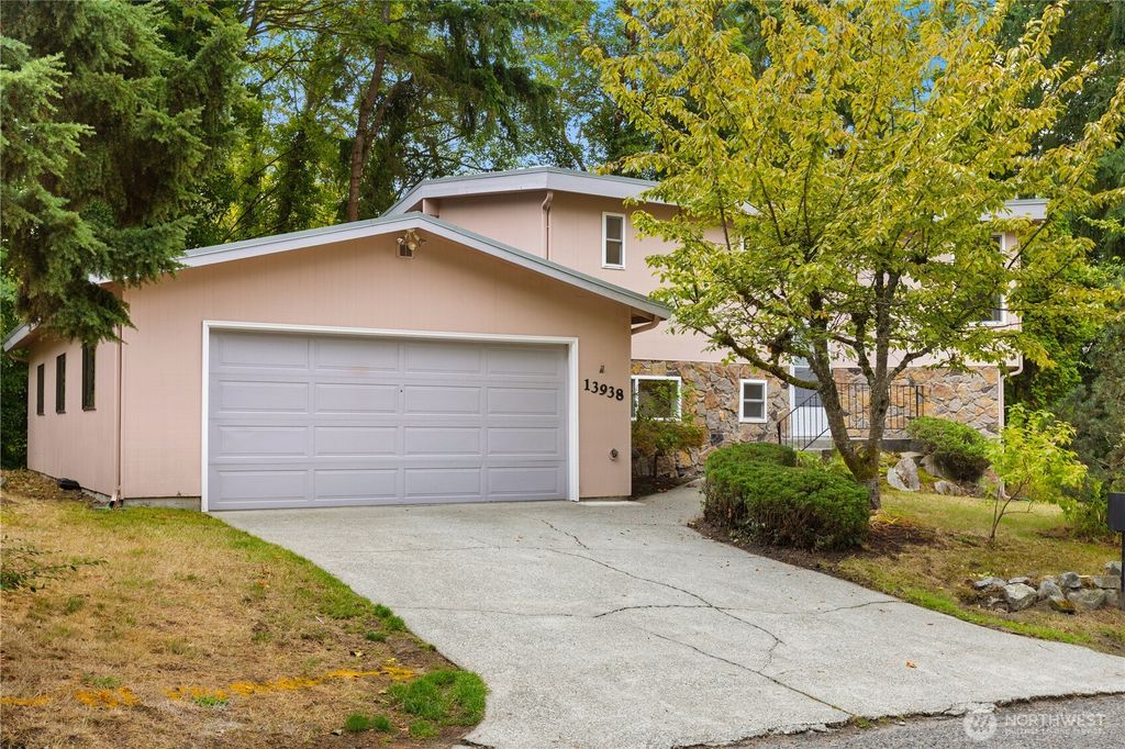 13938 15th Place SW, Burien, WA 98166