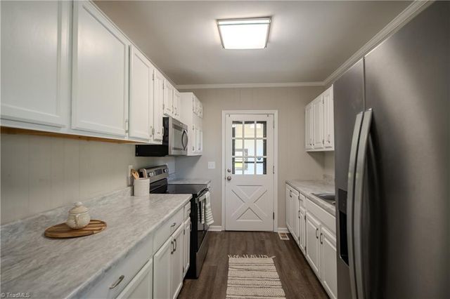 1690 Community Road, Lexington, NC 27295