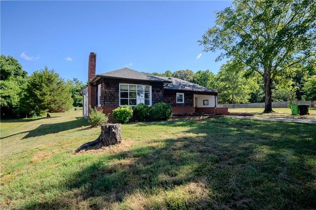 1690 Community Road, Lexington, NC 27295