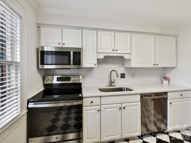 103 S Laurel Avenue 83B, Charlotte, NC 28207