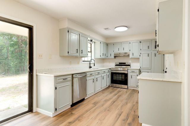 134 Sandy Run Rd., Hattiesburg, MS 39402