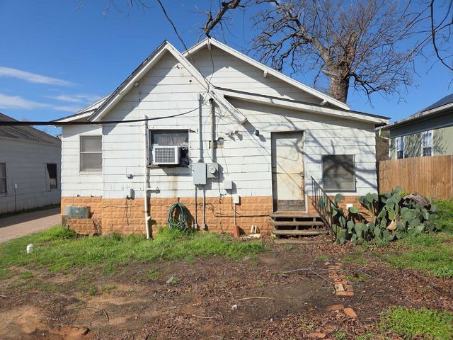 226 W Texas Street, Denison, TX 75020