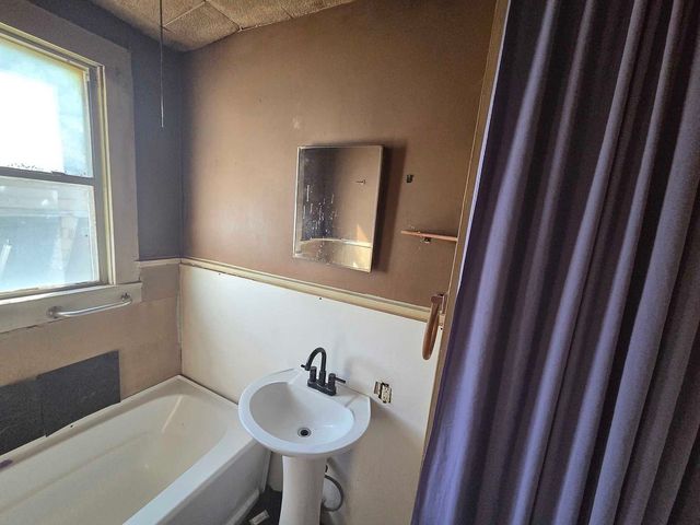 226 W Texas Street, Denison, TX 75020