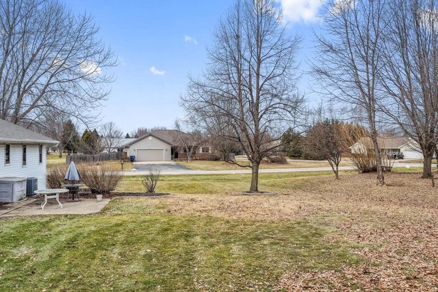 W6736 GREENWILLOW LANE, Greenville, WI 54942