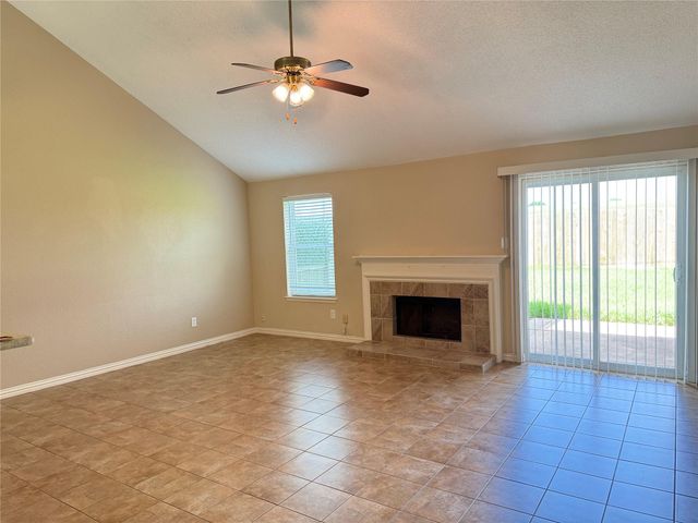 2806 Great Lakes Avenue, Sugar Land, TX 77479