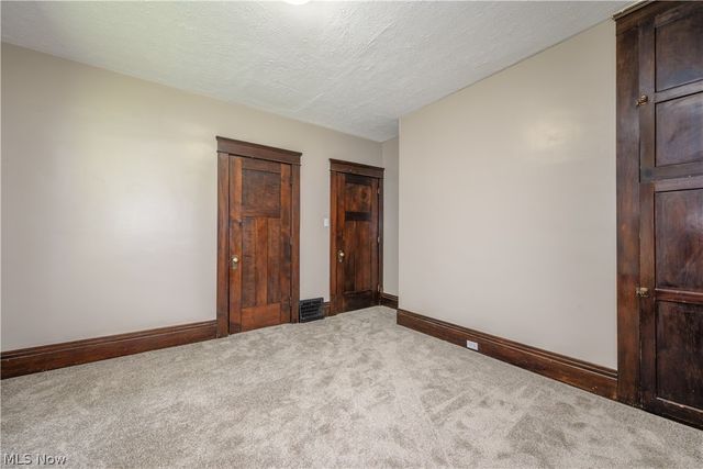 557 Weber Avenue, Akron, OH 44303