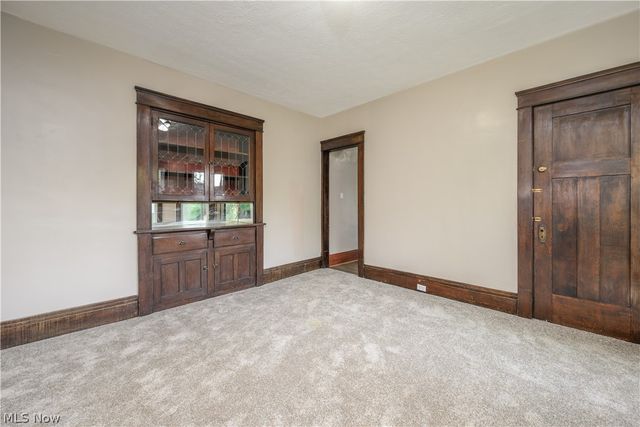 557 Weber Avenue, Akron, OH 44303