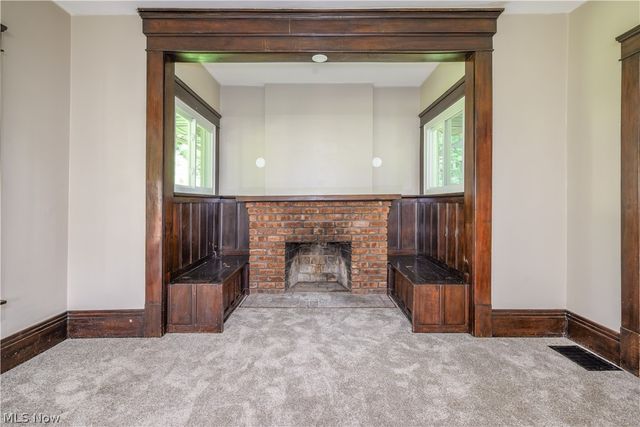 557 Weber Avenue, Akron, OH 44303