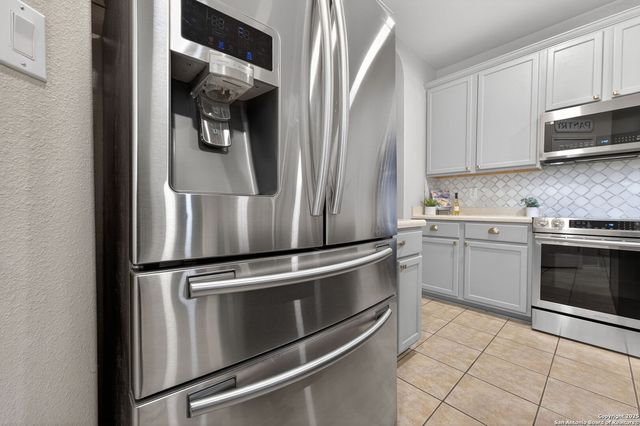 17239 Tarkio Way, San Antonio, TX 78247