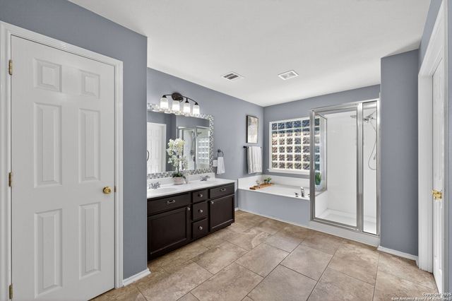 17239 Tarkio Way, San Antonio, TX 78247