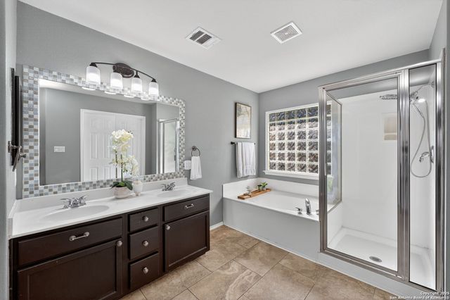 17239 Tarkio Way, San Antonio, TX 78247