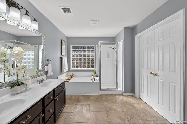 17239 Tarkio Way, San Antonio, TX 78247