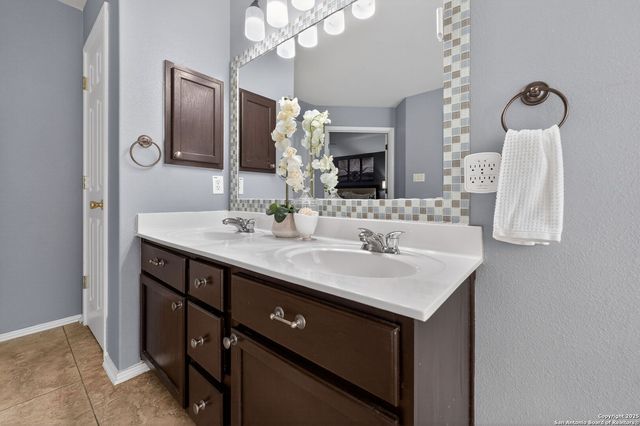 17239 Tarkio Way, San Antonio, TX 78247