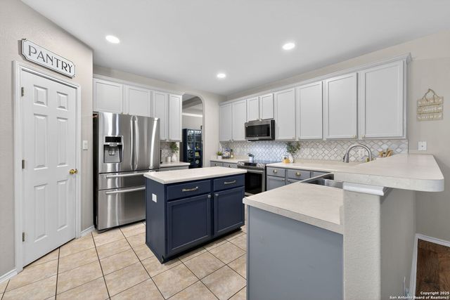 17239 Tarkio Way, San Antonio, TX 78247