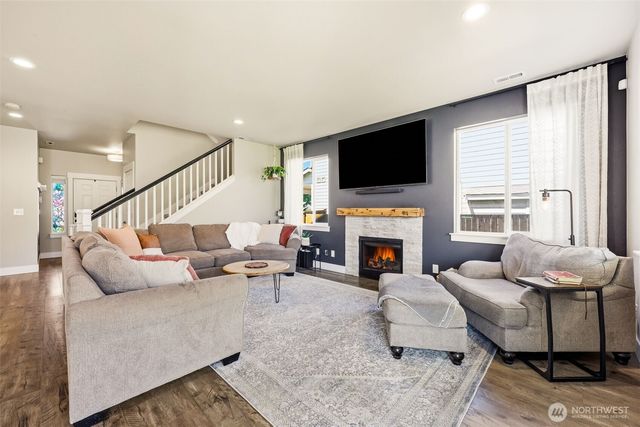6627 S Ferdinand Street, Tacoma, WA 98409