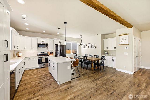 6627 S Ferdinand Street, Tacoma, WA 98409