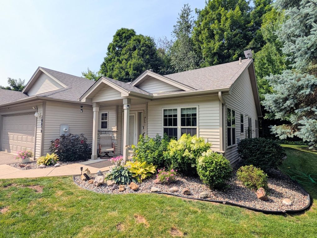 10850 Woodland Drive, Chisago City, MN 55013 — exterior
