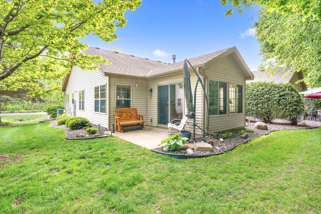 10850 Woodland Drive, Chisago City, MN 55013 — photo 3