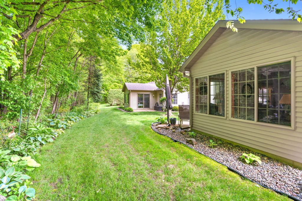 10850 Woodland Drive, Chisago City, MN 55013 — photo 4
