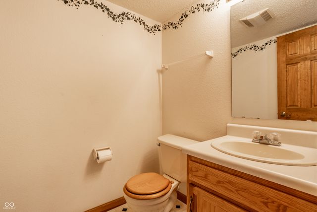 1203 Lindsey Lane, Lebanon, IN 46052