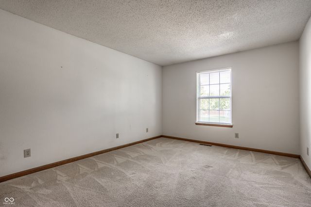 1203 Lindsey Lane, Lebanon, IN 46052