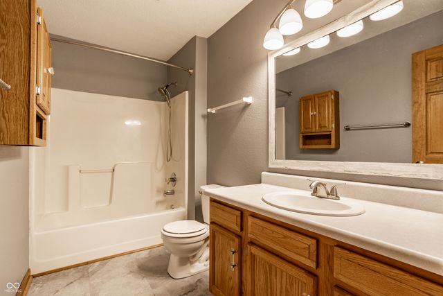 1203 Lindsey Lane, Lebanon, IN 46052