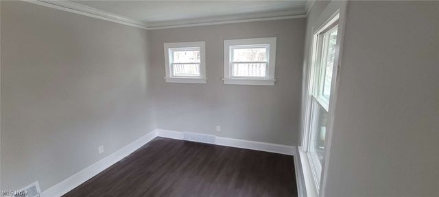 4816 E 135th Street, Garfield Heights, OH 44125