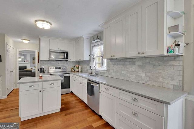 631 Cricket Hill Trail, Lawrenceville, GA 30044