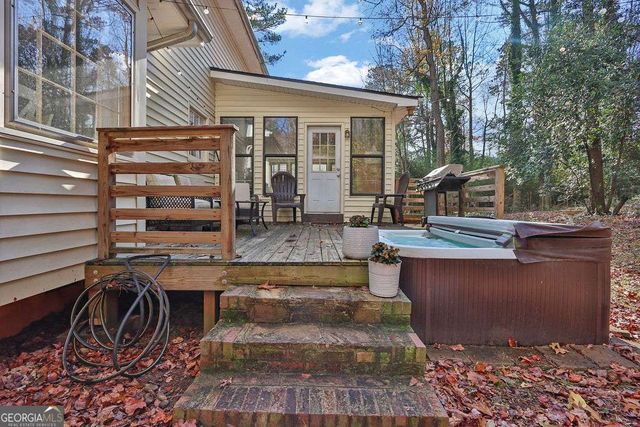 631 Cricket Hill Trail, Lawrenceville, GA 30044