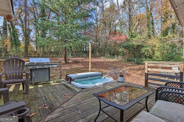 631 Cricket Hill Trail, Lawrenceville, GA 30044