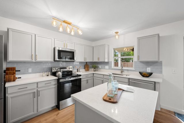 809 Tapestry CV, Pflugerville, TX 78660