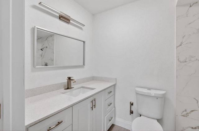 157 SE Calmoso Drive, Port St. Lucie, FL 34983
