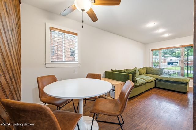6103 Whispering Hills Blvd, Louisville, KY 40219
