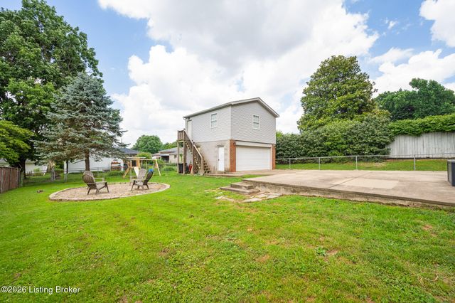 6103 Whispering Hills Blvd, Louisville, KY 40219
