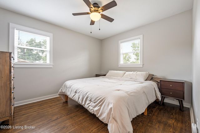 6103 Whispering Hills Blvd, Louisville, KY 40219