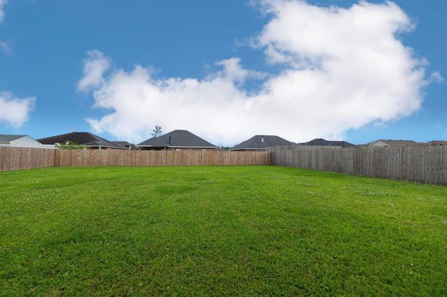 360 Sugar Plum Street, Houma, LA 70364