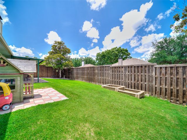 936 Silver Streak Drive, Saginaw, TX 76131