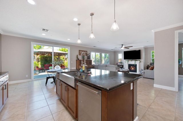 1431 Skibbereen Way, Rocklin, CA 95765