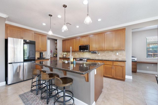 1431 Skibbereen Way, Rocklin, CA 95765
