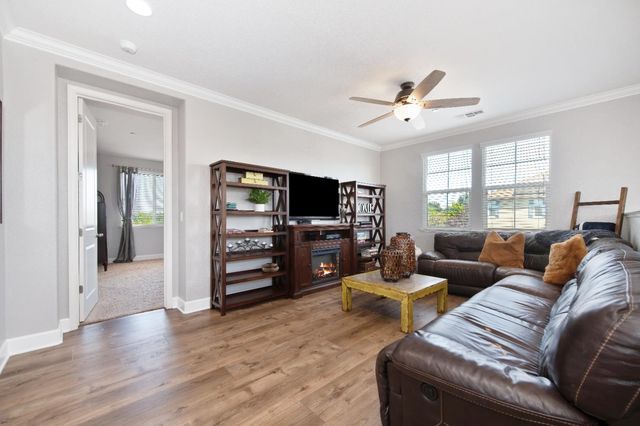 1431 Skibbereen Way, Rocklin, CA 95765